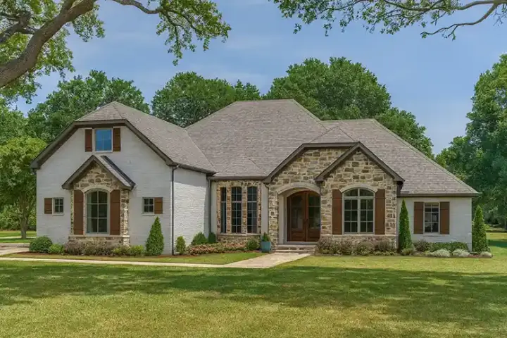 French Country house plans 12-1442 - front exterior, 2,538 sq ft, 4 bed, 3 bath house plans | Monster House Plans