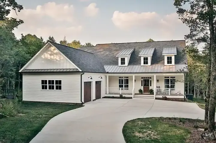 Country house plans 12-1452 - front exterior, 2,464 sq ft, 4 bed, 3 bath house plans | Monster House Plans