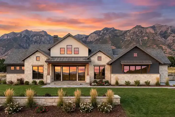 New American house plans 131-118 - front exterior, 3,564 sq ft, 4 bed, 4 bath house plans | Monster House Plans