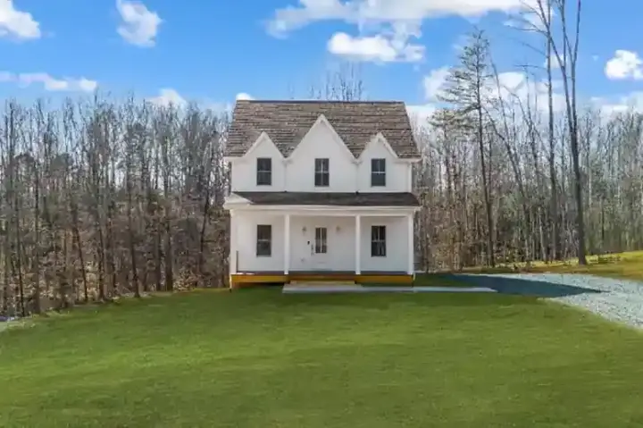 Modern Farmhouse house plans 145-107 - front exterior, 1,522 sq ft, 3 bed, 2 bath house plans | Monster House Plans