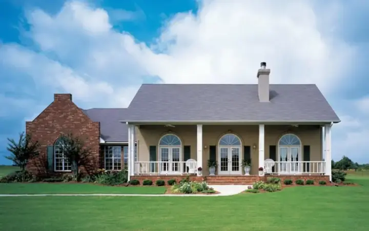 Southern house plans 15-674 - front exterior, 2,400 sq ft, 4 bed, 3 bath house plans | Monster House Plans