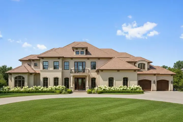 Traditional house plans 19-489 - front exterior, 4,380 sq ft, 4 bed, 3 bath house plans | Monster House Plans