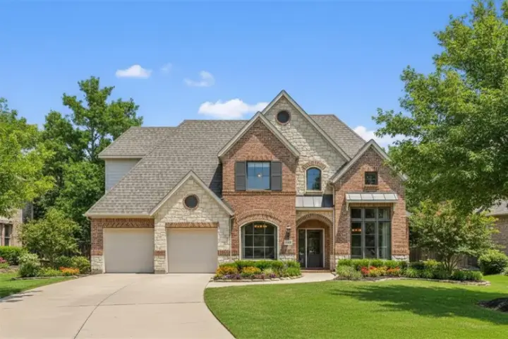 Traditional house plans 19-627 - front exterior, 2,951 sq ft, 4 bed, 2 bath house plans | Monster House Plans