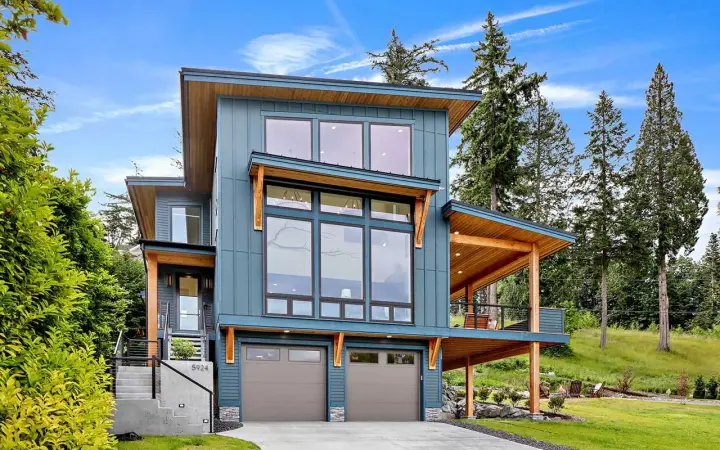 Contemporary house plans 20-117 - front exterior, 2,287 sq ft, 3 bed, 3 bath house plans | Monster House Plans