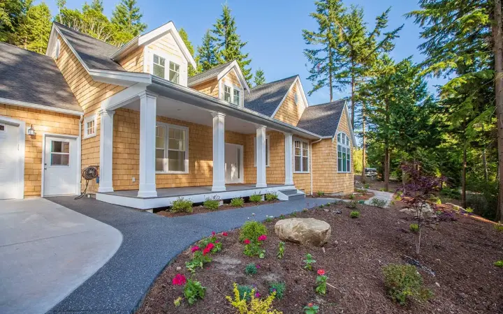 Country house plans 20-123 - front exterior, 2,814 sq ft, 4 bed, 2 bath house plans | Monster House Plans