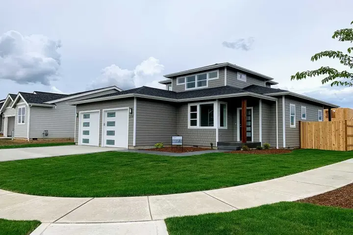Contemporary house plans 20-175 - front exterior, 2,056 sq ft, 3 bed, 2 bath house plans | Monster House Plans