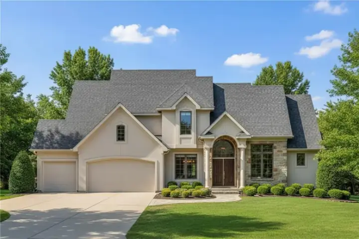 Traditional house plans 21-143 - front exterior, 4,563 sq ft, 5 bed, 4 bath house plans | Monster House Plans