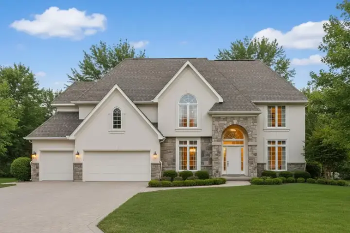 Traditional house plans 21-147 - front exterior, 3,803 sq ft, 4 bed, 3 bath house plans | Monster House Plans