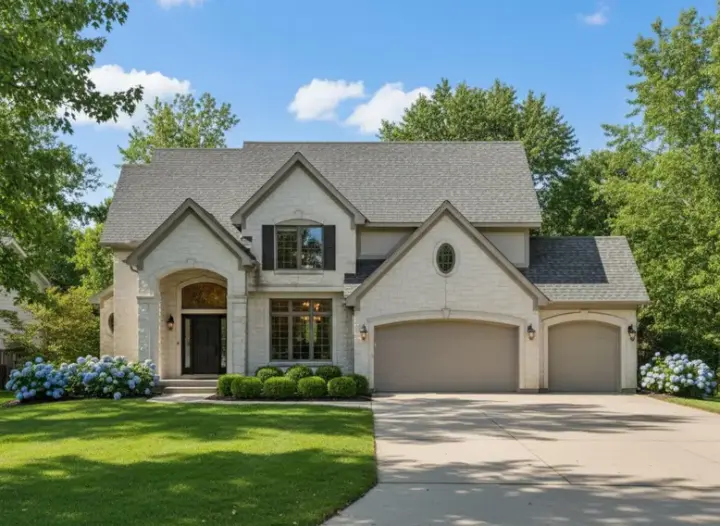 Traditional house plans 21-296 - front exterior, 2,644 sq ft, 4 bed, 3 bath house plans | Monster House Plans