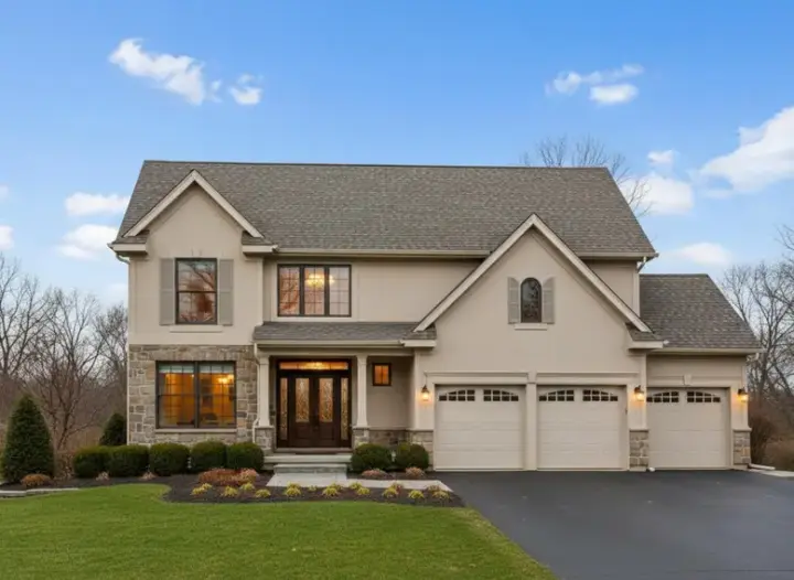 Traditional house plans 21-456 - front exterior, 2,242 sq ft, 4 bed, 3 bath house plans | Monster House Plans