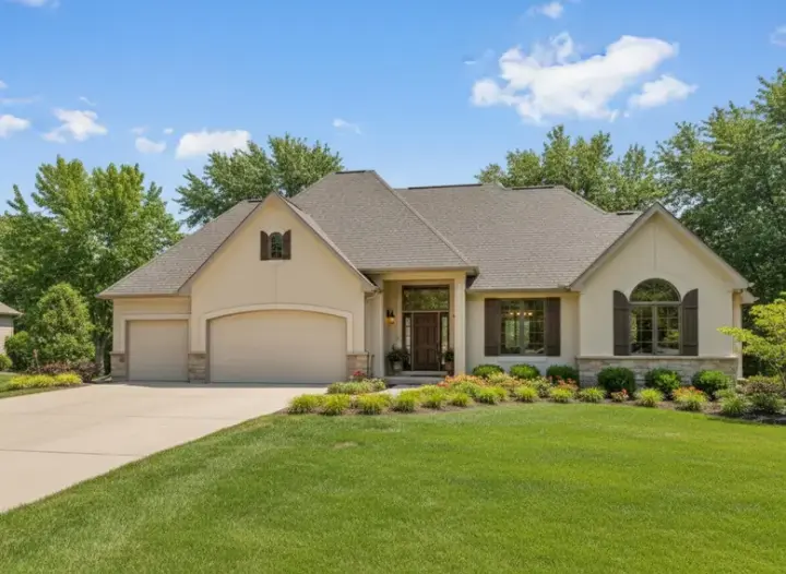 Traditional house plans 21-496 - front exterior, 3,834 sq ft, 4 bed, 3 bath house plans | Monster House Plans