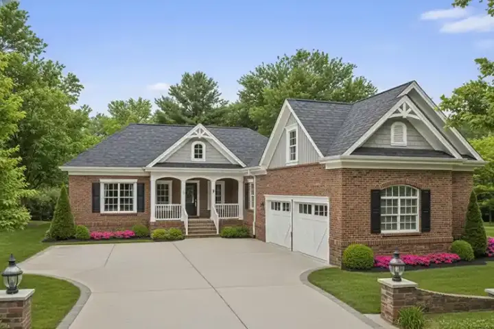 Traditional house plans 4-253 - front exterior, 1,800 sq ft, 4 bed, 3 bath house plans | Monster House Plans