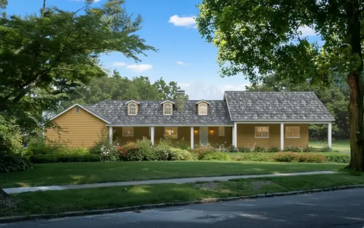 Ranch house plans 41-723 - front exterior, 2,076 sq ft, 4 bed, 3 bath house plans | Monster House Plans