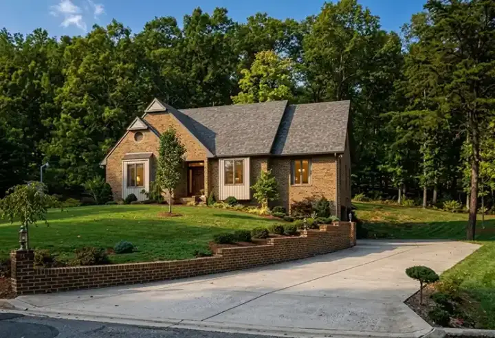 Traditional house plans 46-202 - front exterior, 2,411 sq ft, 4 bed, 3 bath house plans | Monster House Plans