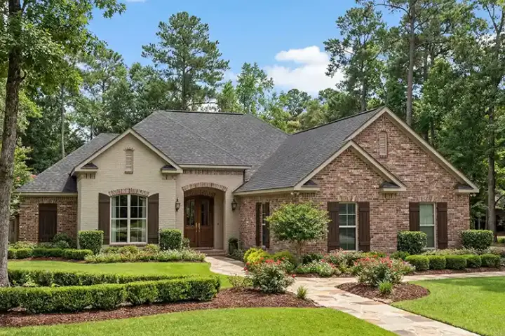 Southern house plans 50-318 - front exterior, 1,800 sq ft, 3 bed, 2 bath house plans | Monster House Plans