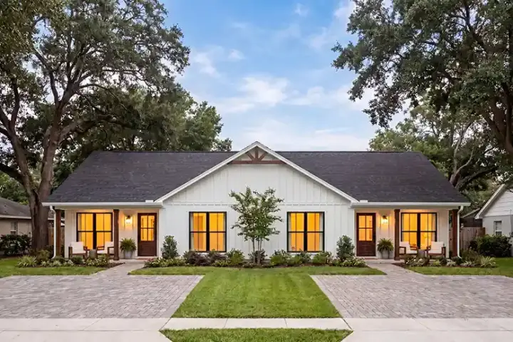 Traditional house plans 50-641 - front exterior, 3,170 sq ft, 8 bed, 6 bath house plans | Monster House Plans