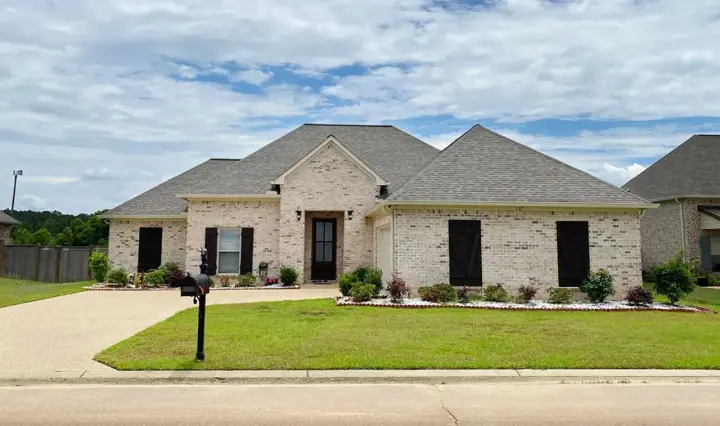 Traditional house plans 56-255 - front exterior, 1,969 sq ft, 3 bed, 2 bath house plans | Monster House Plans