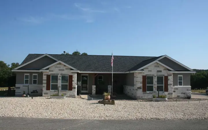 Ranch house plans 59-175 - front exterior, 2,556 sq ft, 4 bed, 2 bath house plans | Monster House Plans