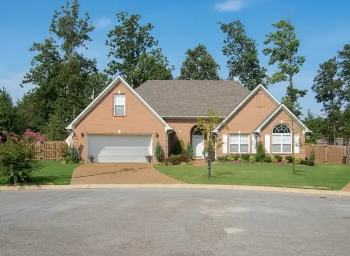 Traditional house plans 6-1390 - front exterior, 1,619 sq ft, 3 bed, 2 bath house plans | Monster House Plans