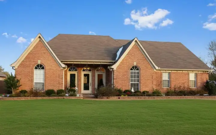 Traditional house plans 6-1458 - front exterior, 2,077 sq ft, 3 bed, 2 bath house plans | Monster House Plans