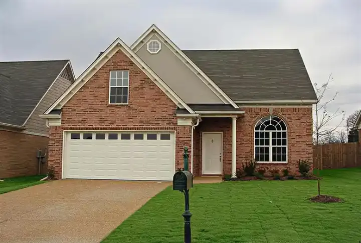 Traditional house plans 6-165 - front exterior, 1,497 sq ft, 3 bed, 2 bath house plans | Monster House Plans