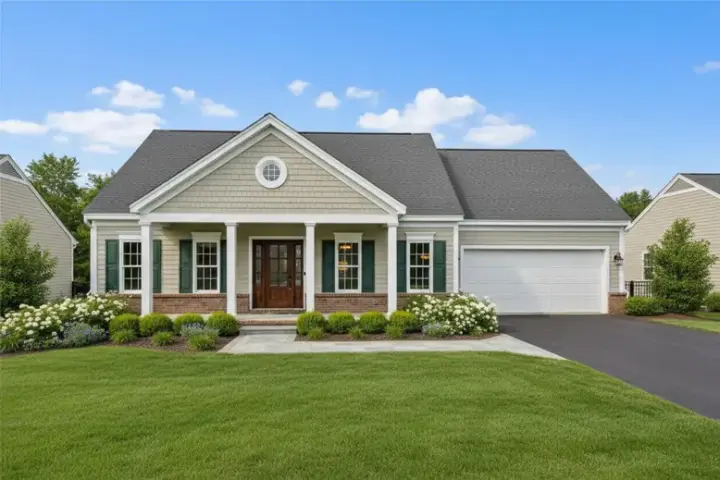 Southern house plans 6-172 - front exterior, 1,586 sq ft, 3 bed, 2 bath house plans | Monster House Plans
