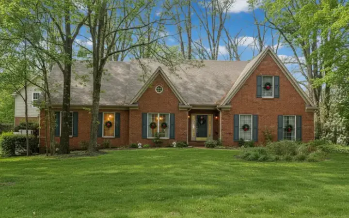 Traditional house plans 6-563 - front exterior, 1,732 sq ft, 3 bed, 2 bath house plans | Monster House Plans