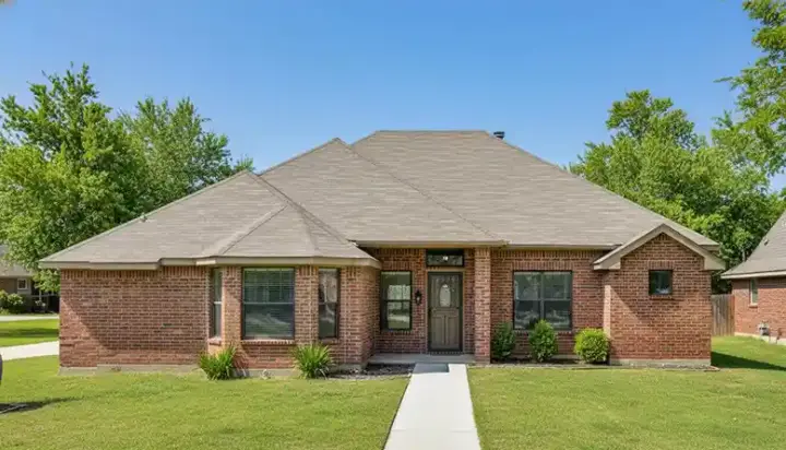 Traditional house plans 63-395 - front exterior, 1,908 sq ft, 2 bed, 2 bath house plans | Monster House Plans