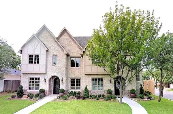 Tudor house plans 63-530 - front exterior, 7,462 sq ft, 7 bed, 8 bath house plans | Monster House Plans