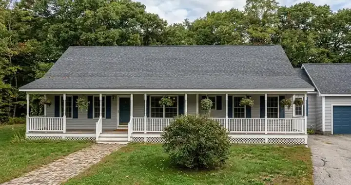 Ranch house plans 64-106 - front exterior, 2,117 sq ft, 3 bed, 2 bath house plans | Monster House Plans