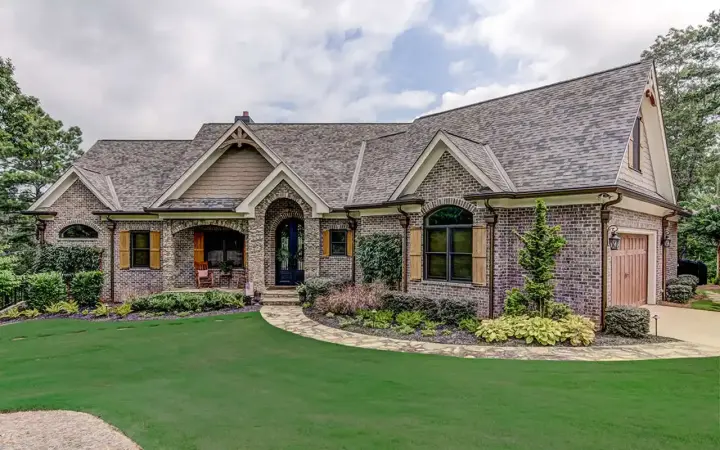 Craftsman house plans 66-102 - front exterior, 2,806 sq ft, 3 bed, 2 bath house plans | Monster House Plans