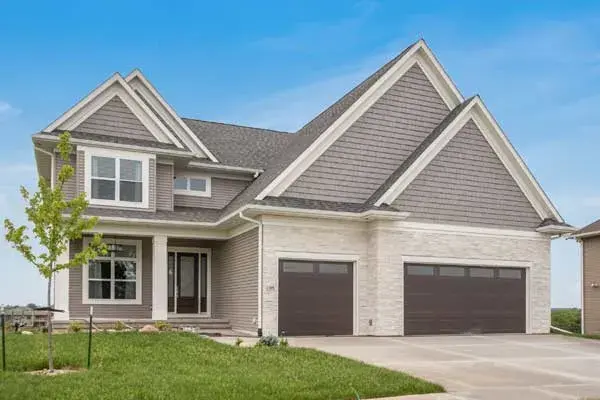 Craftsman house plans 7-1364 - front exterior, 4,388 sq ft, 6 bed, 4 bath house plans | Monster House Plans