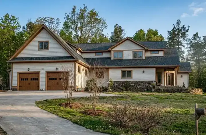 Traditional house plans 70-114 - front exterior, 3,210 sq ft, 4 bed, 3 bath house plans | Monster House Plans