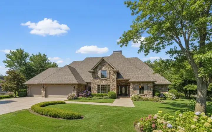 Traditional house plans 8-1037 - front exterior, 2,947 sq ft, 4 bed, 3 bath house plans | Monster House Plans