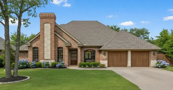 Traditional house plans 8-1174 - front exterior, 1,854 sq ft, 3 bed, 2 bath house plans | Monster House Plans