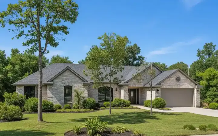 Traditional house plans 8-761 - front exterior, 1,135 sq ft, 3 bed, 1 bath house plans | Monster House Plans