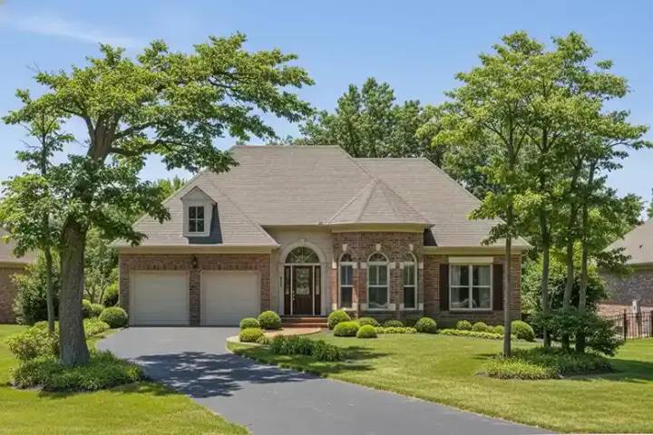 Traditional house plans 85-338 - front exterior, 1,638 sq ft, 3 bed, 2 bath house plans | Monster House Plans