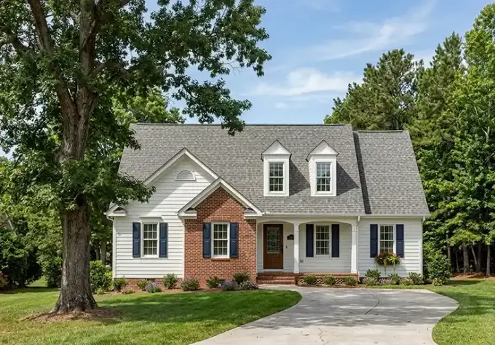 Traditional house plans 85-636 - front exterior, 1,290 sq ft, 3 bed, 2 bath house plans | Monster House Plans