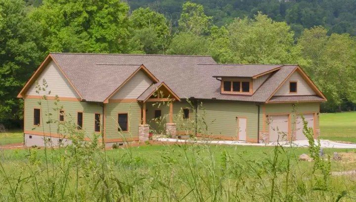 Craftsman house plans 87-146 - front exterior, 2,600 sq ft, 3 bed, 2 bath house plans | Monster House Plans