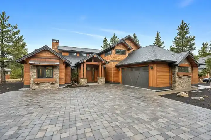 Craftsman house plans 98-127 - front exterior, 2,683 sq ft, 4 bed, 5 bath house plans | Monster House Plans