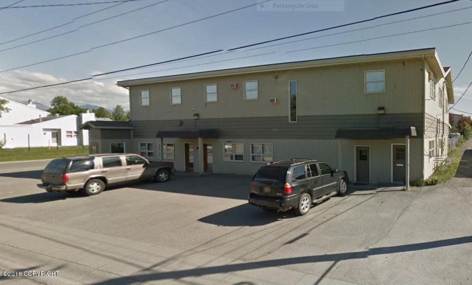702 W 32nd Avenue, Anchorage, AK 99503
