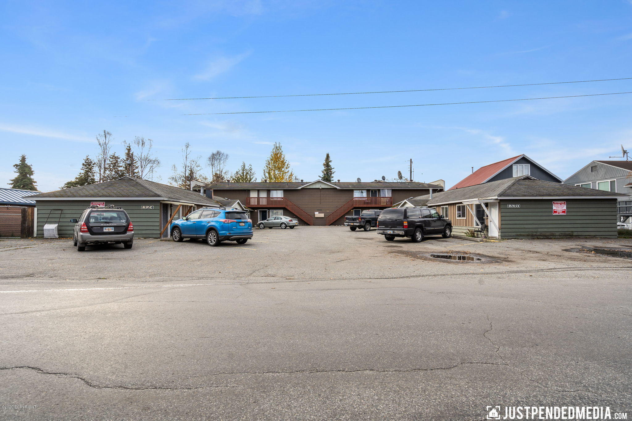 1324 W 25th Avenue, Anchorage, AK 99503
