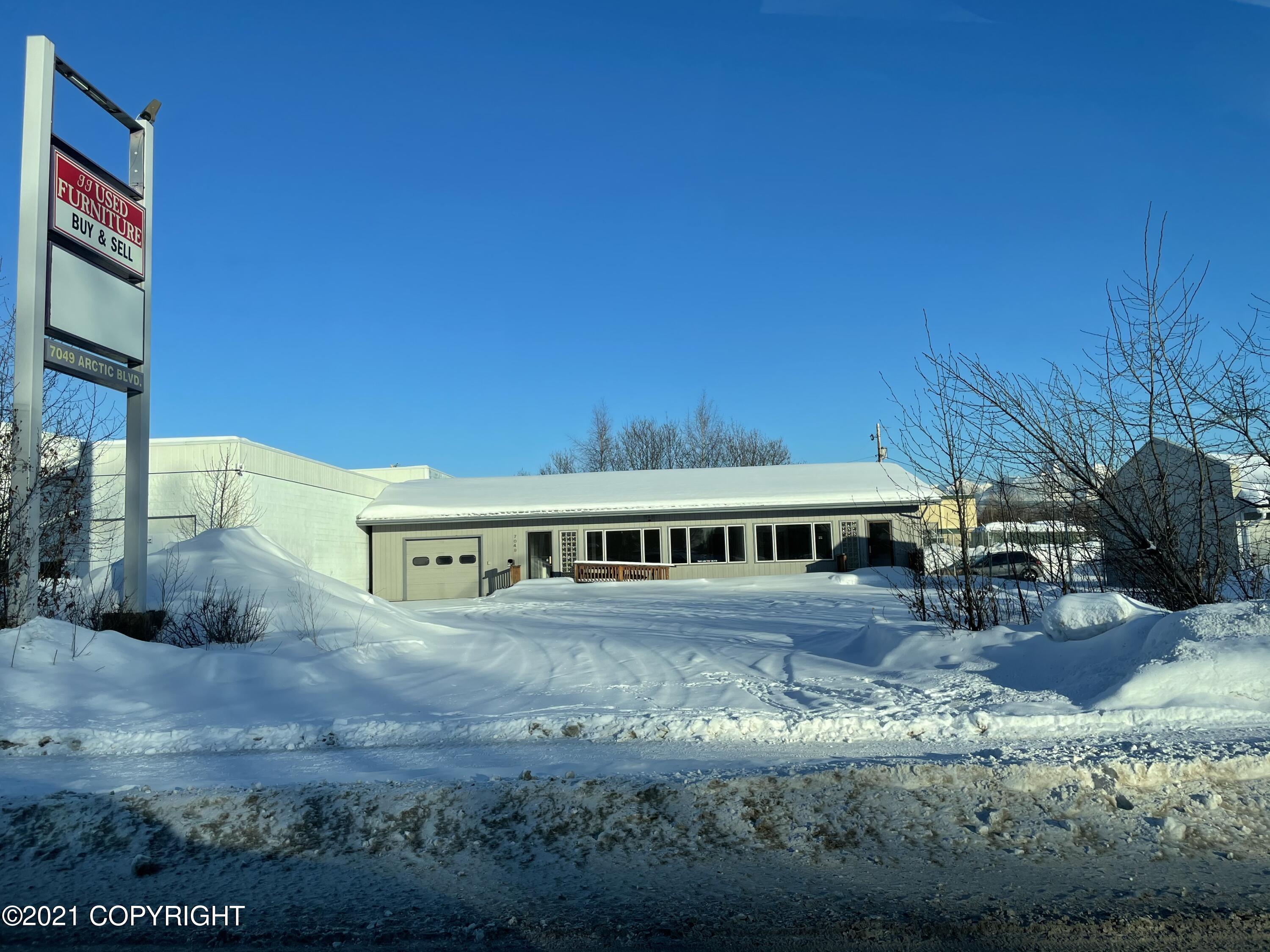 7049 Arctic Boulevard, Anchorage, AK 99518
