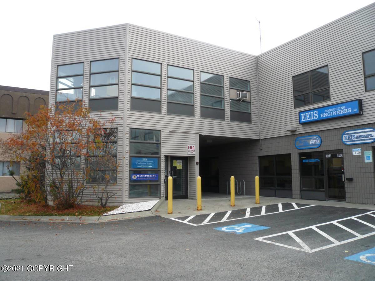 624 W International Airport Road, Anchorage, AK 99518