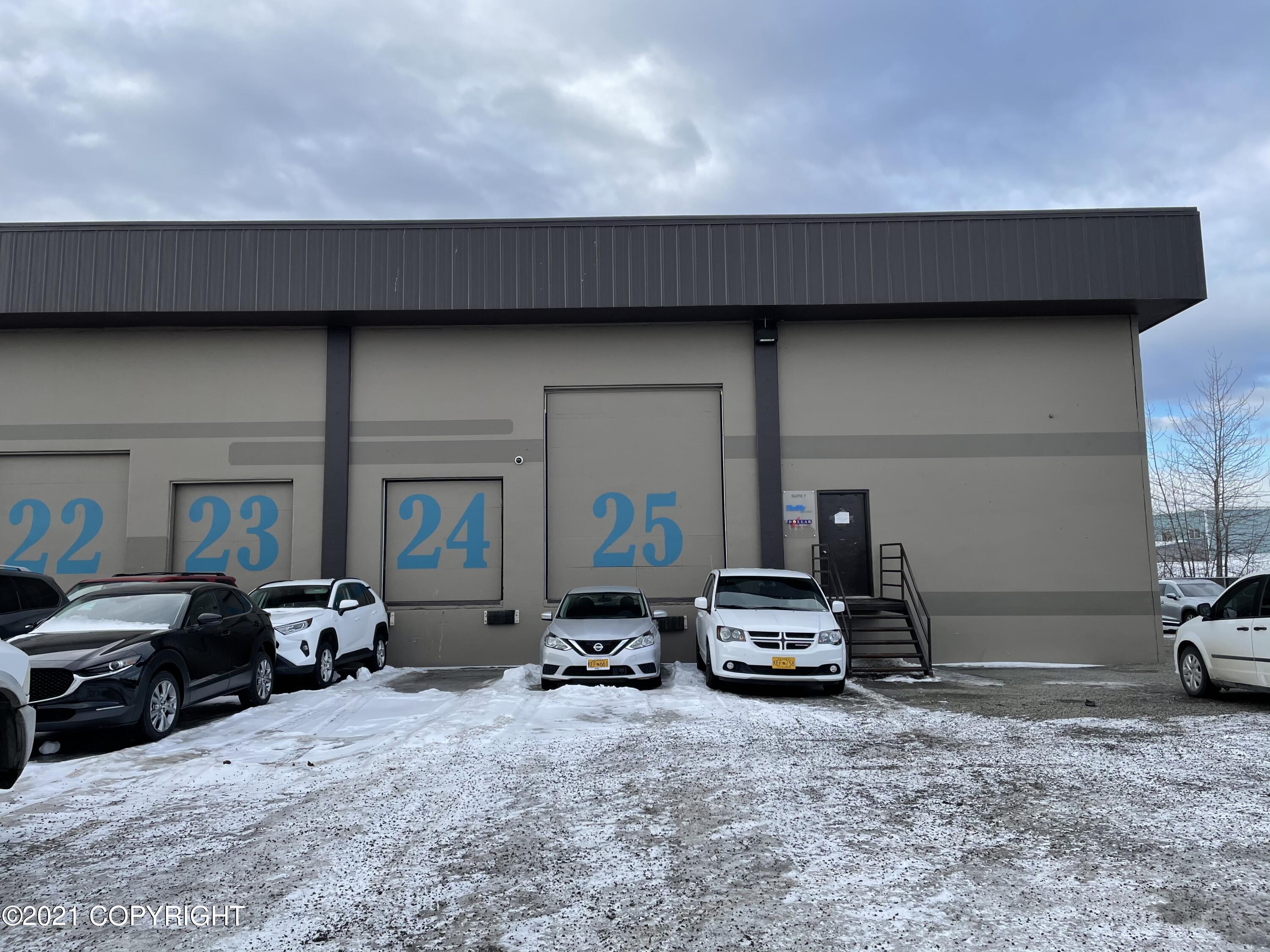4000 W 50th Avenue #B7, Anchorage, AK 99502