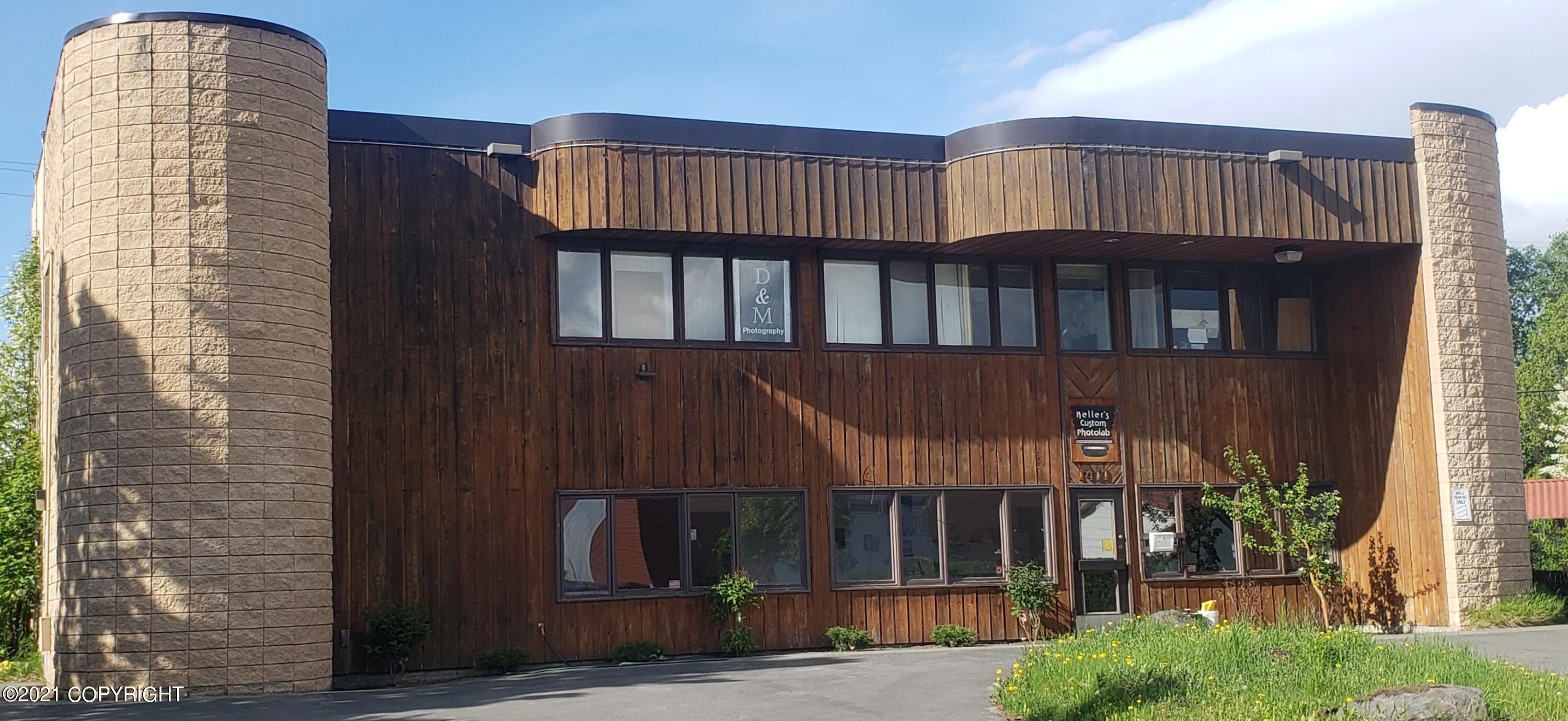 1411 W 33rd Avenue, Anchorage, AK 99503