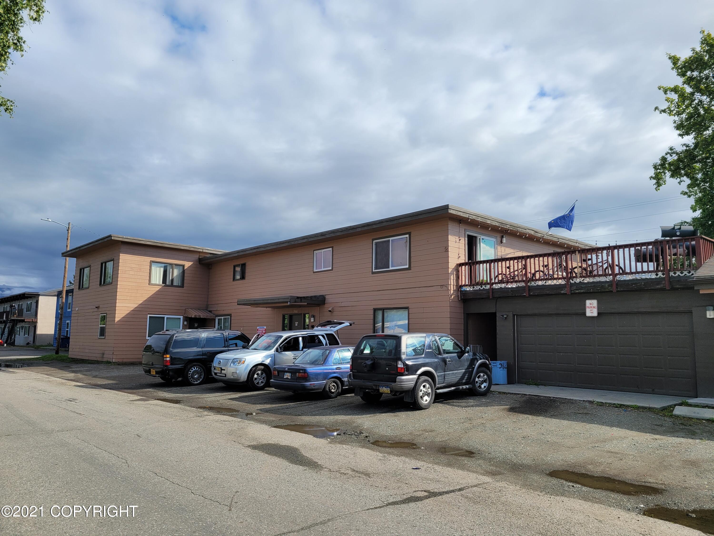 906 W 29th Place, Anchorage, AK 99503