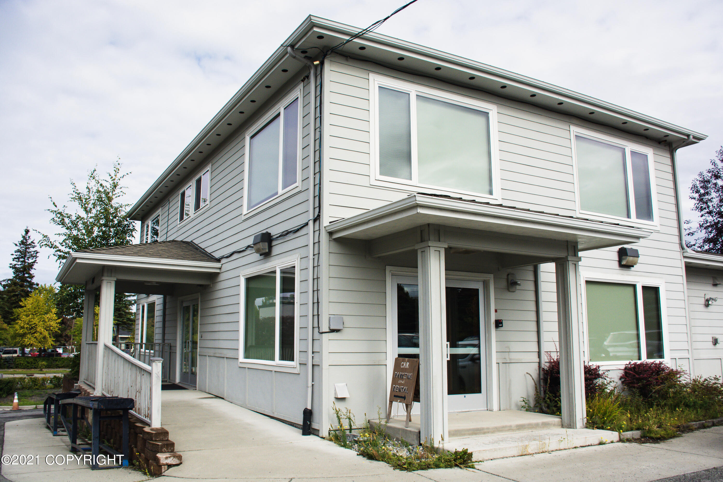 4227 Spenard Road, Anchorage, AK 99517