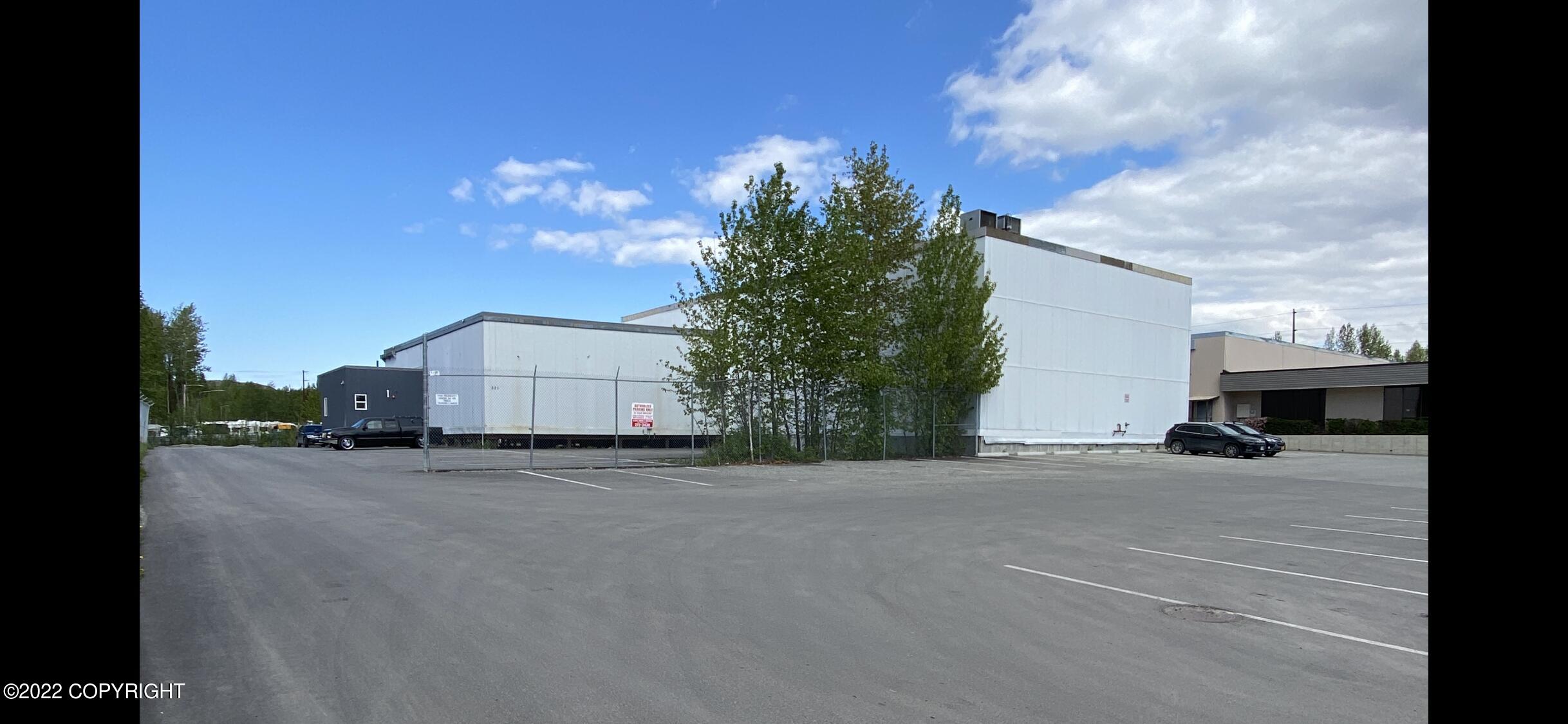 331 E 76th Avenue, Anchorage, AK 99518