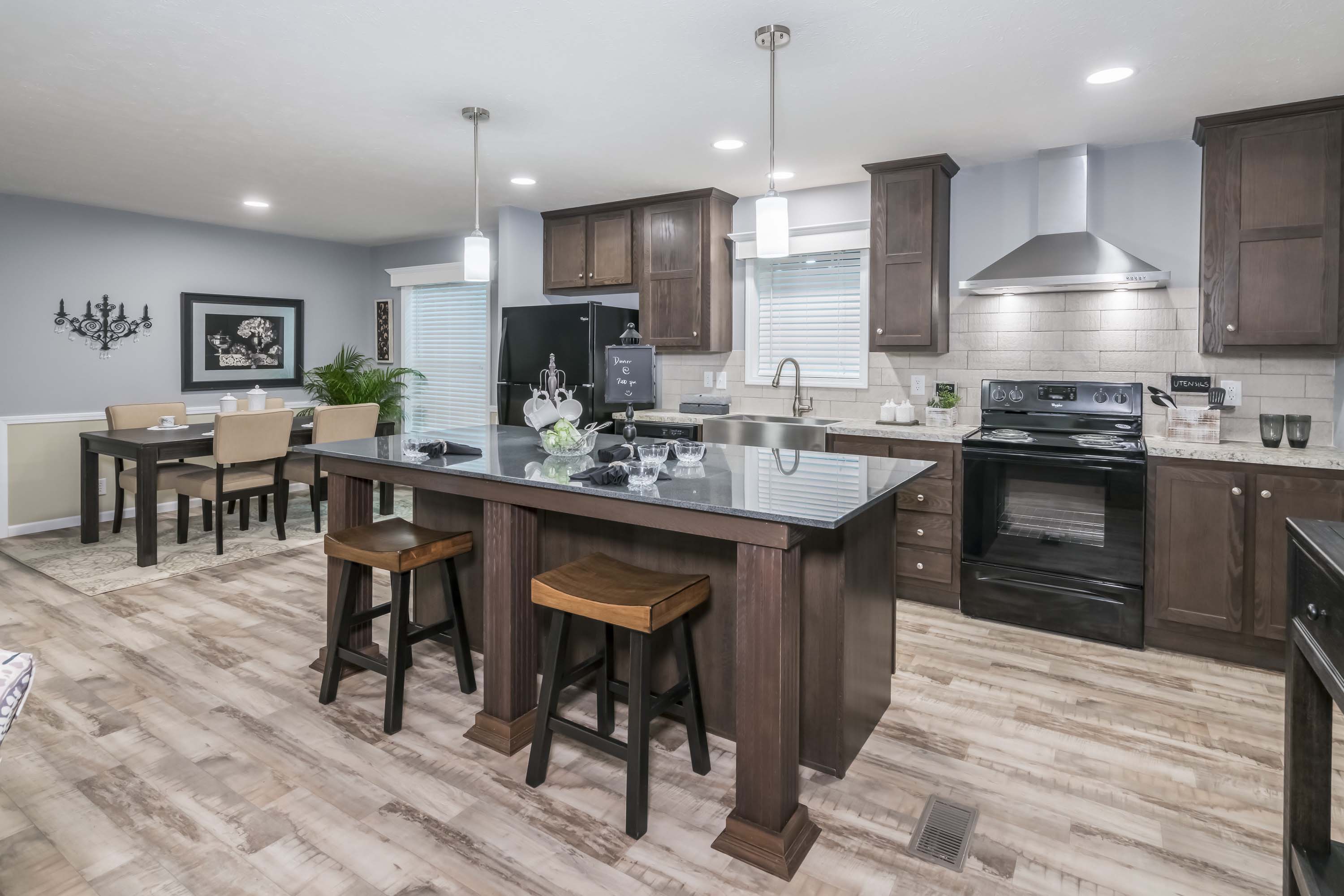 Rona Homes in Pataskala, OH Manufactured Home Dealer